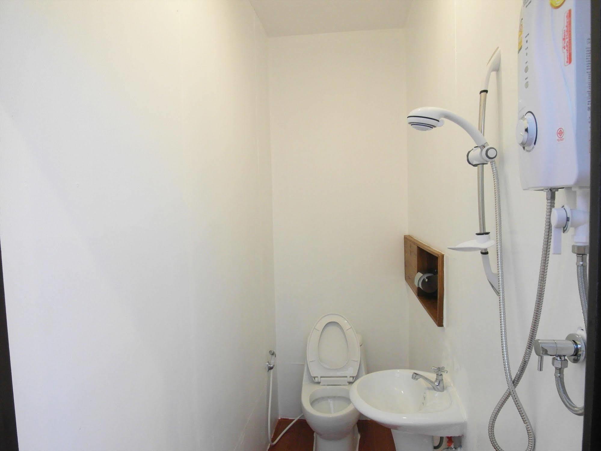 Tara Raft Otel Kanchanaburi Dış mekan fotoğraf